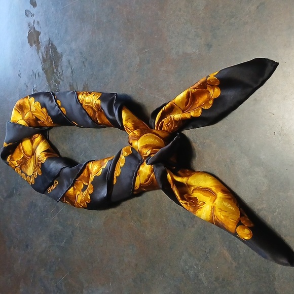 Authentic Chanel Camelia Black Golden Silk Scarf W/box - Picture 11 of 12